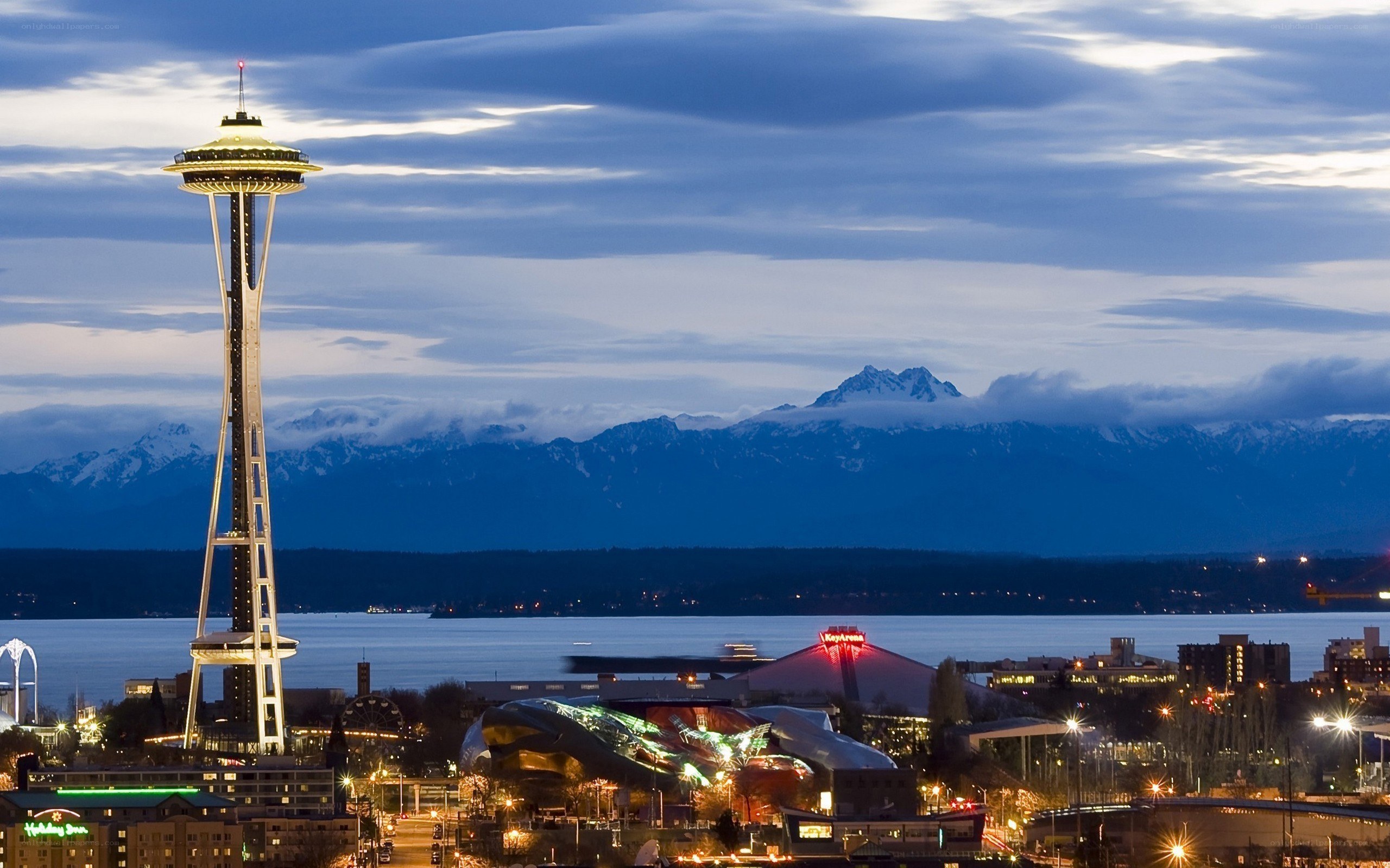 Seattle skyline at dusk