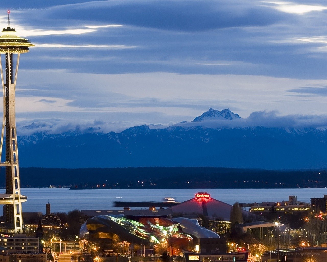 Seattle skyline at dusk
