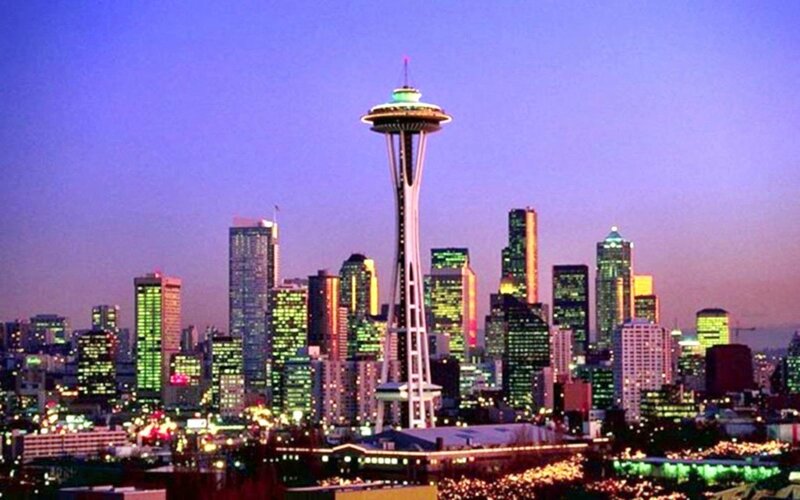 Seattle Skyline at Dusk — Purple, Calm