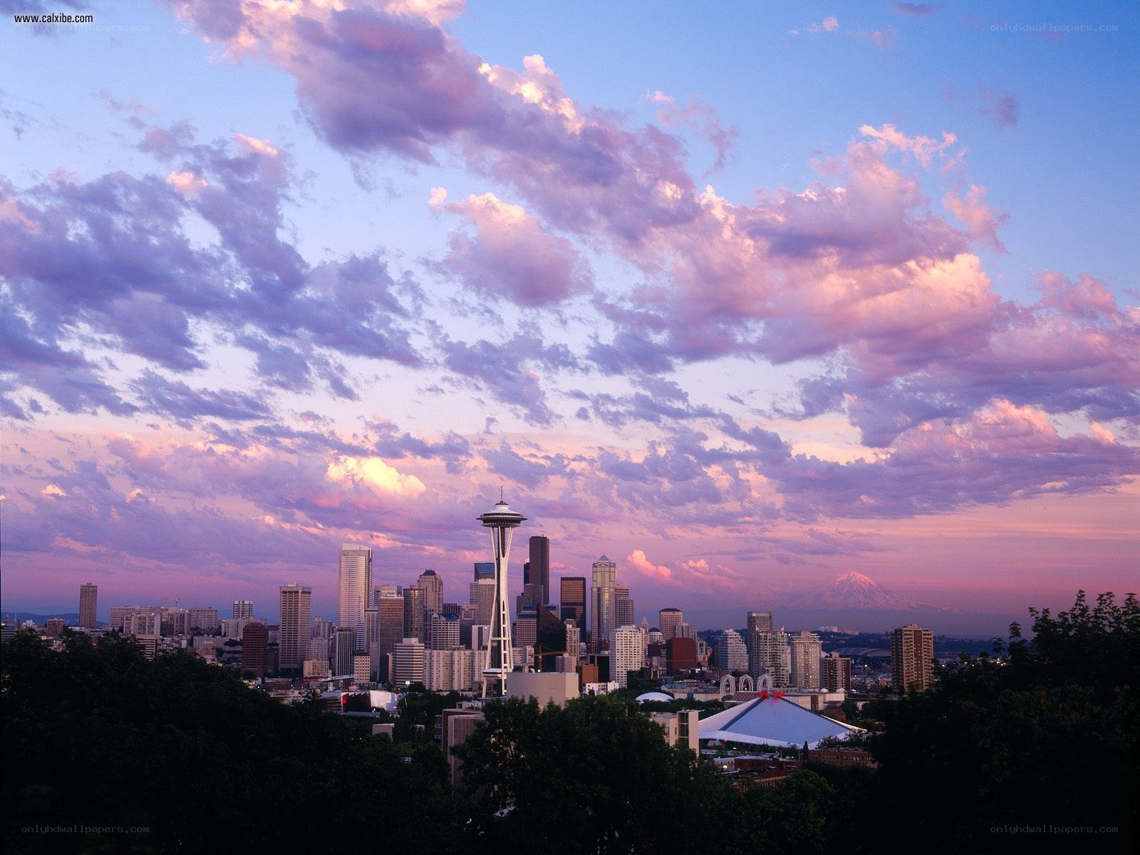 Seattle skyline at sunset
