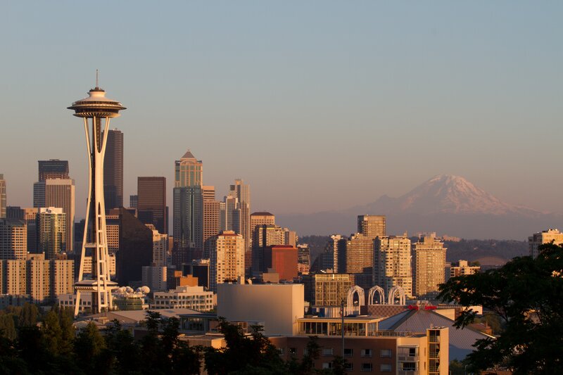 Seattle Skyline with Mountain — Blue, Serene