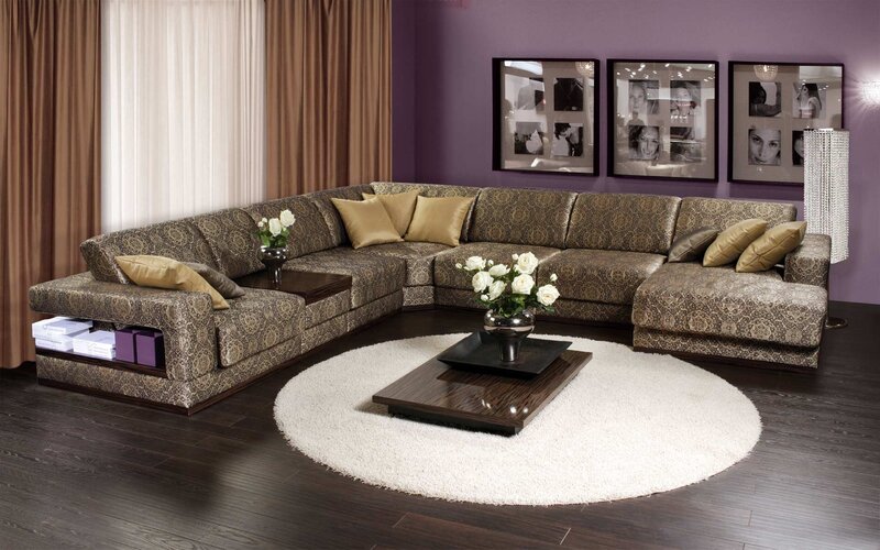 Sectional Sofa in Living Room — Purple