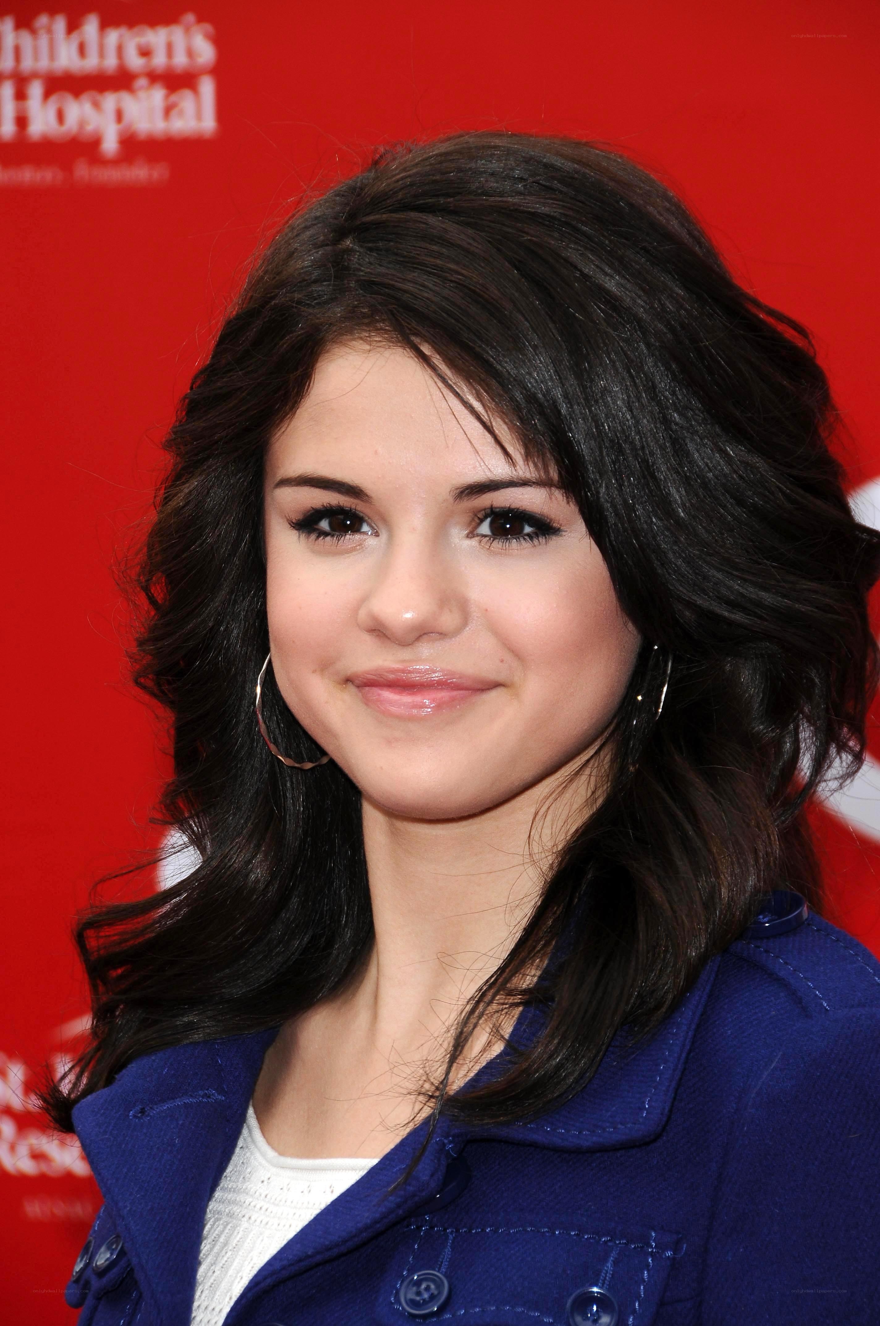 Selena Gomez at event