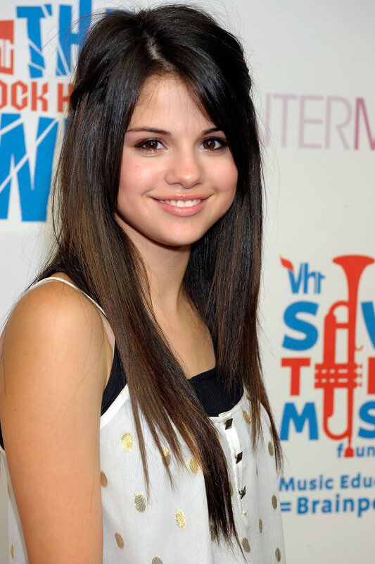 Selena Gomez at event