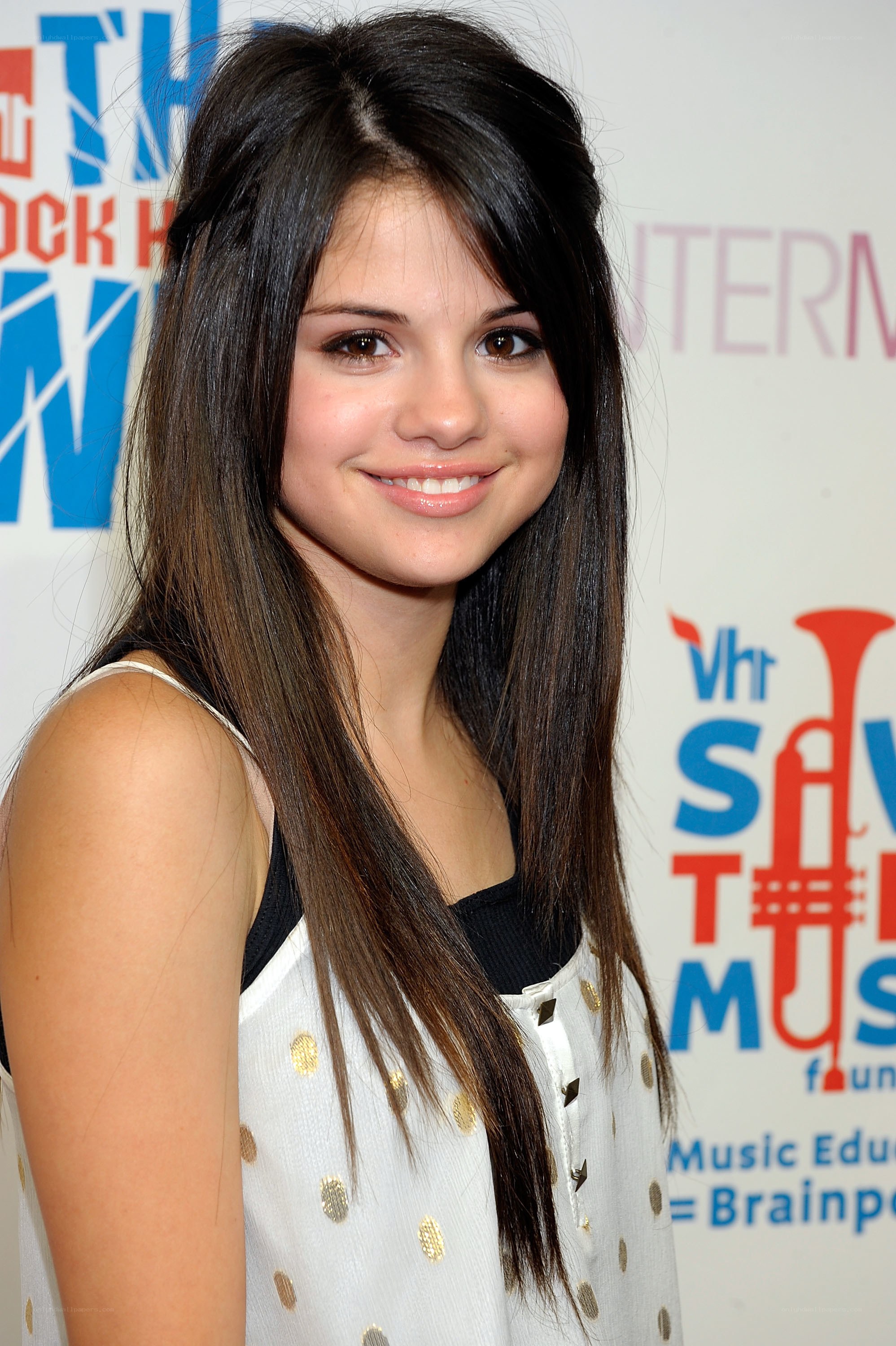 Selena Gomez at event