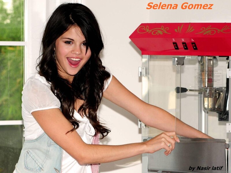Selena Gomez at Popcorn Machine