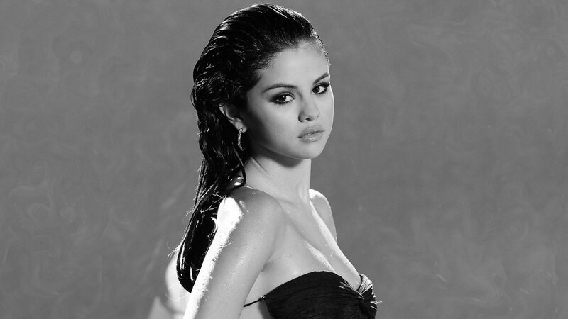 Selena Gomez in black and white