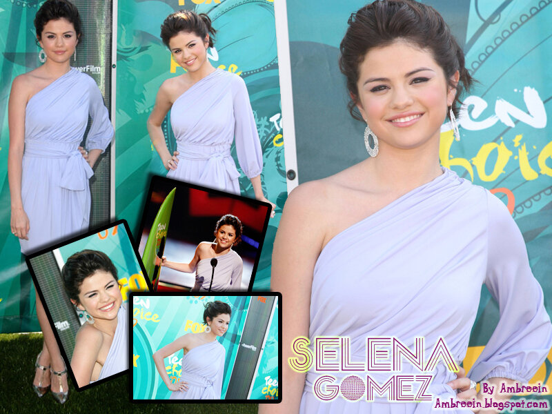 Selena Gomez in Dress