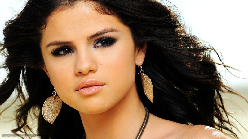 Selena Gomez portrait