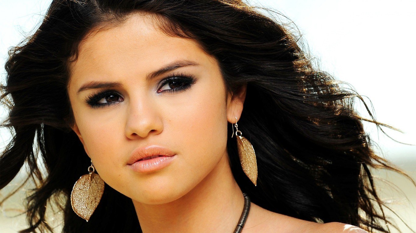 Selena Gomez portrait