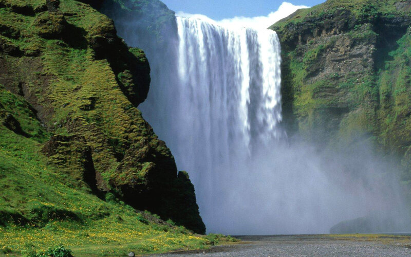 Seljalandsfoss Waterfall — Green, Dramatic, Afternoon