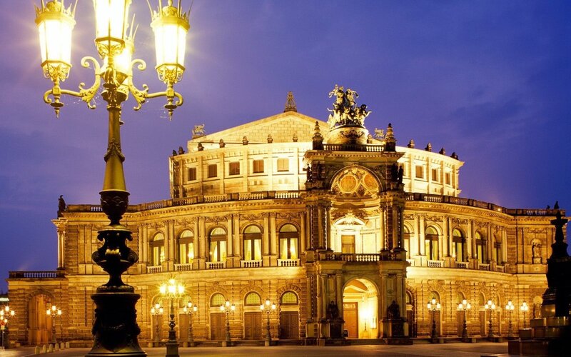 Semperoper at night