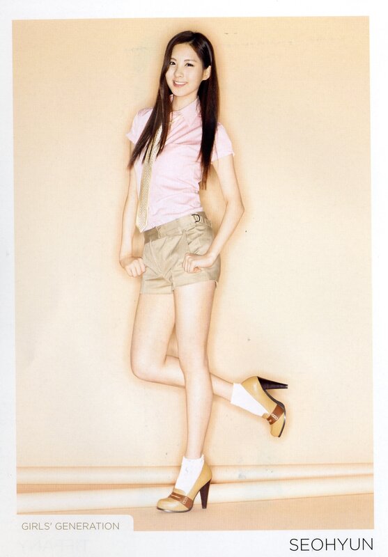 Seohyun in pink shirt