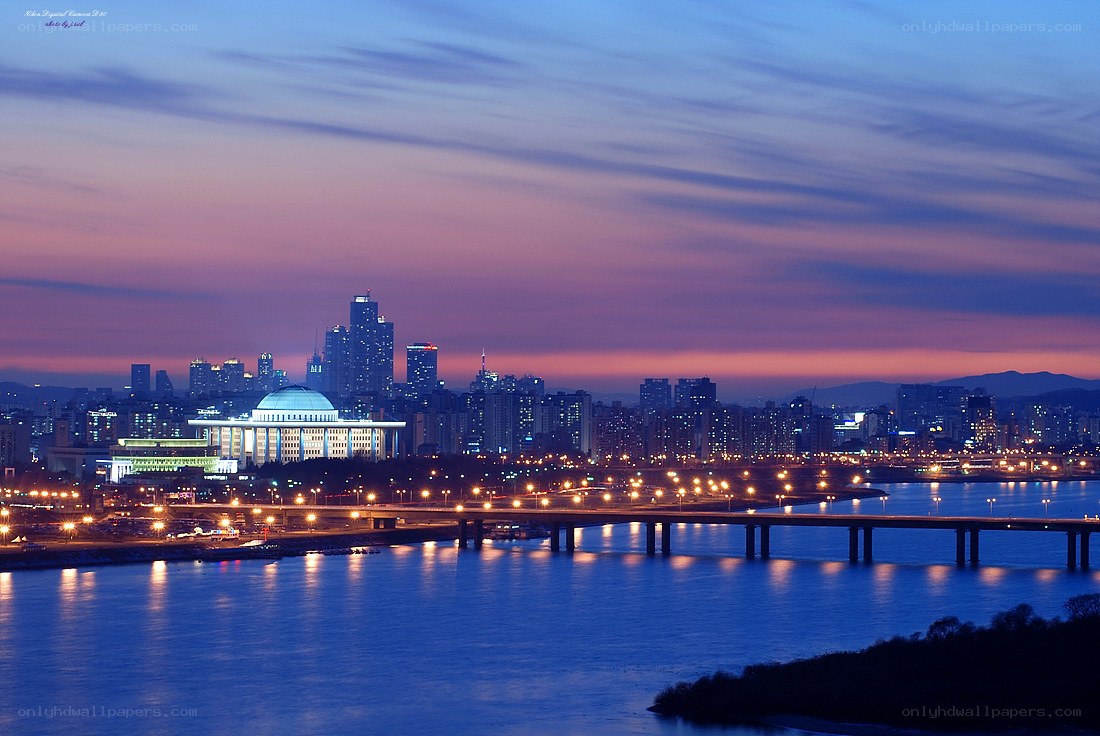 Seoul cityscape at dusk