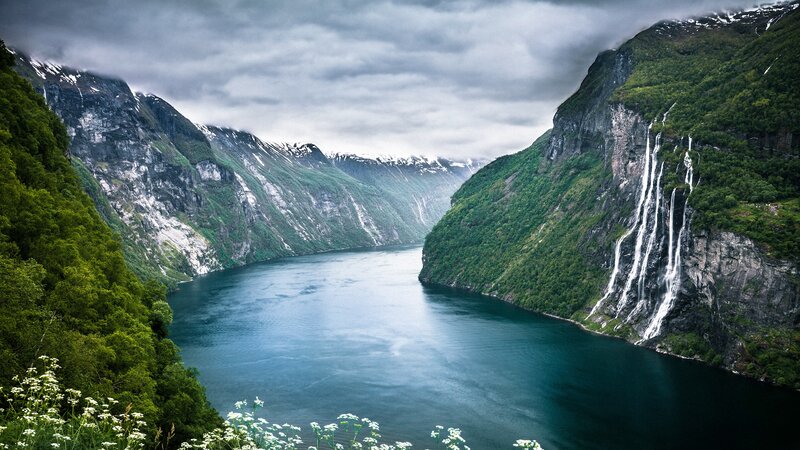 Seven Sisters Waterfall — Green, Dramatic, Photograph, Mountain, River