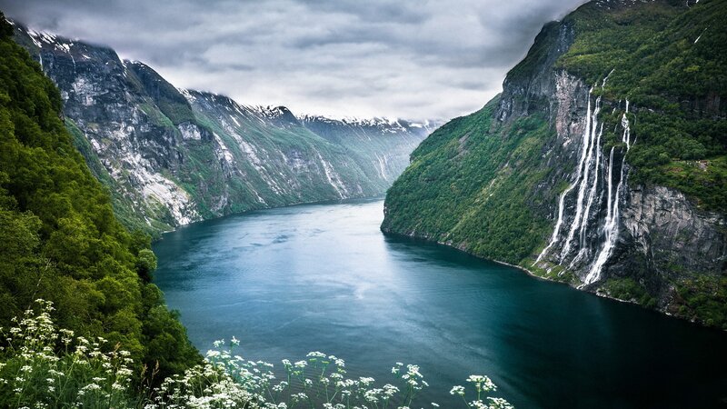 Seven Sisters Waterfall — Green, Dramatic, Photograph, River