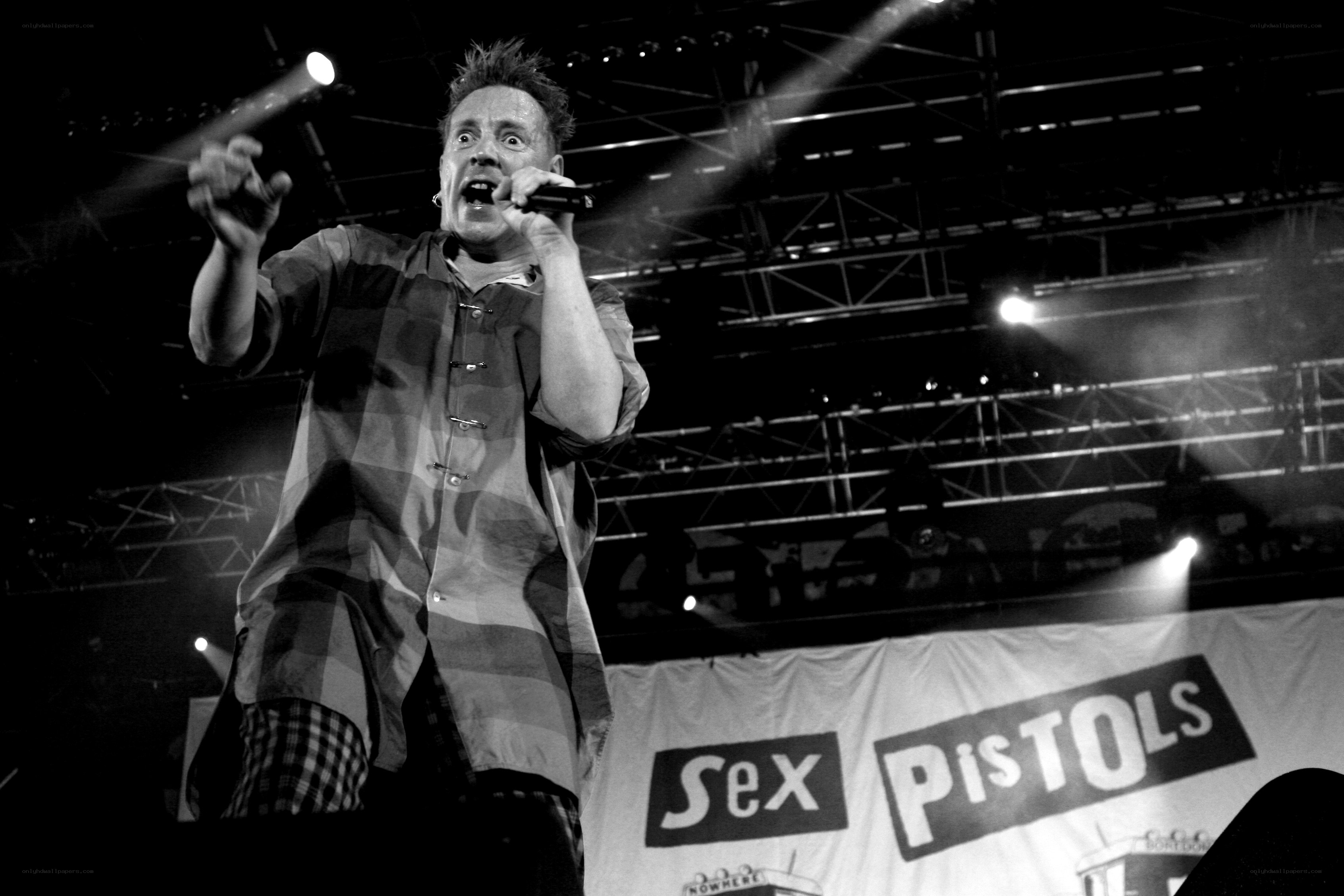 Sex Pistols concert performance