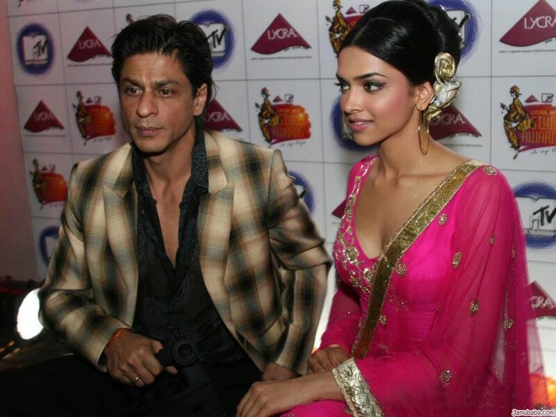 Shah Rukh Khan and Deepika Padukone at event