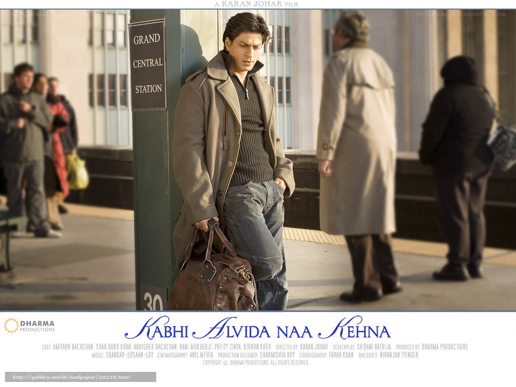 Shah Rukh Khan at train station