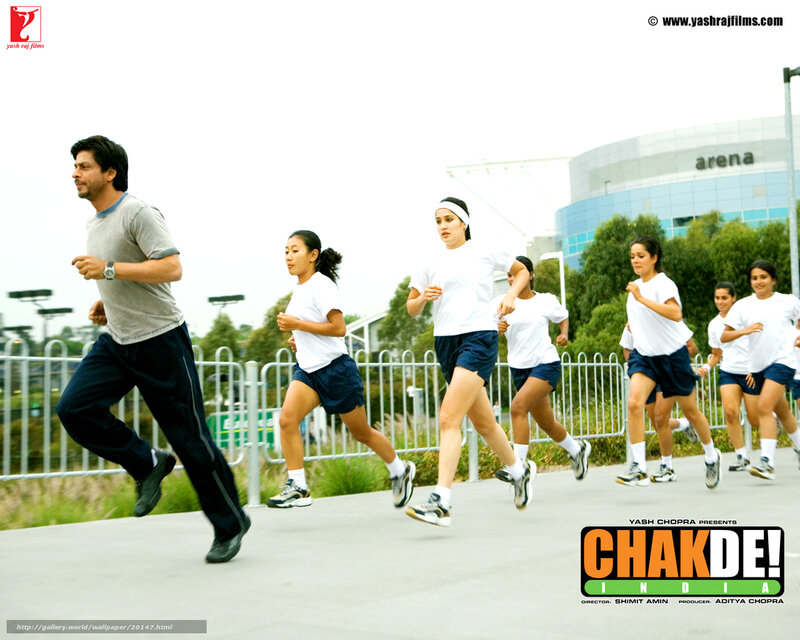 Shah Rukh Khan running with athletes