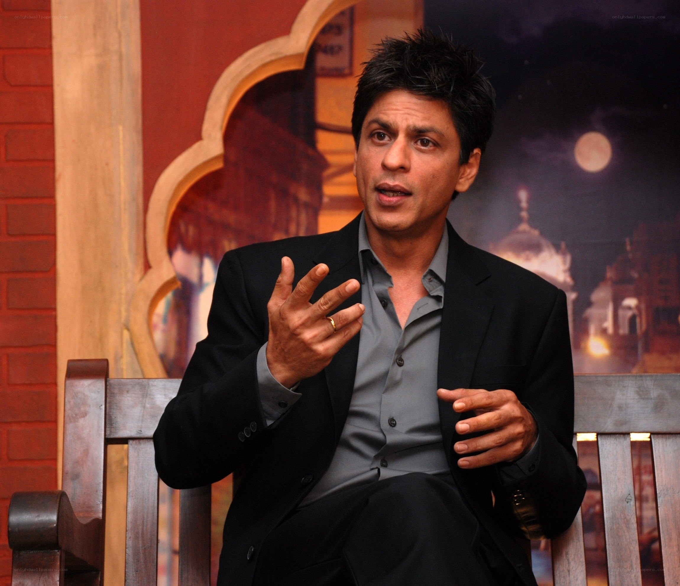 Shah Rukh Khan speaking
