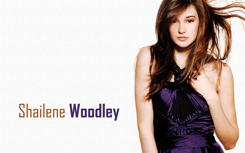 Shailene Woodley portrait