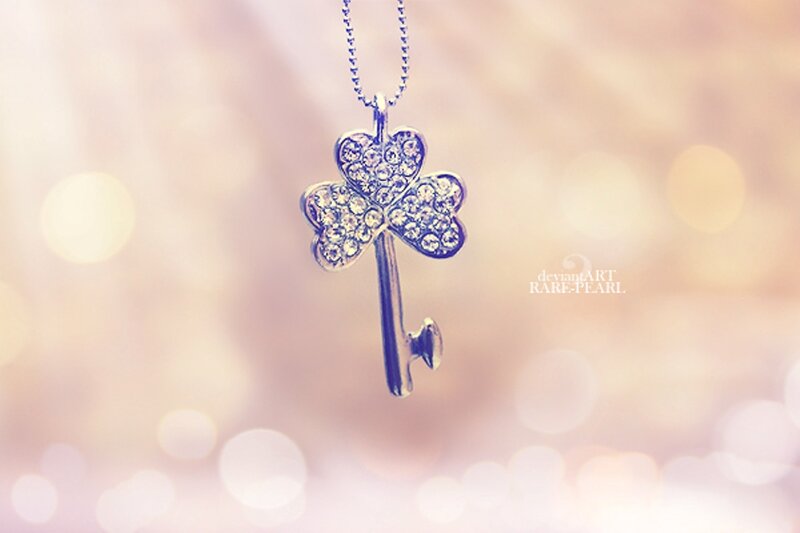 Shamrock Key Pendant