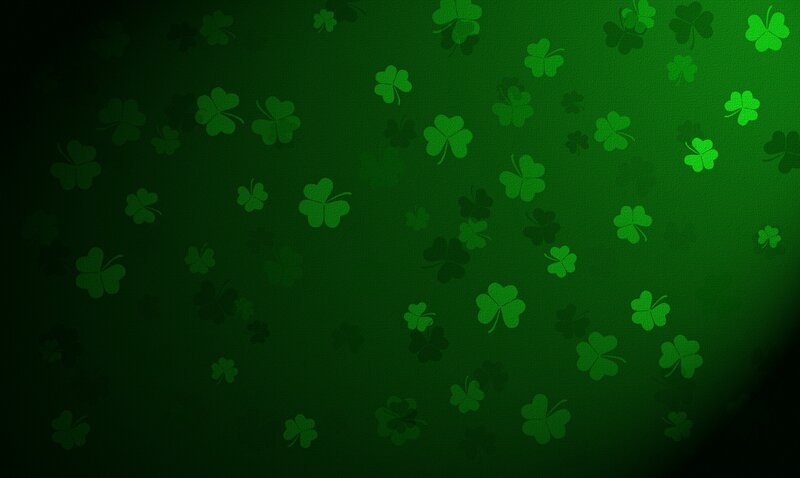 Shamrock Pattern — Green, Festive