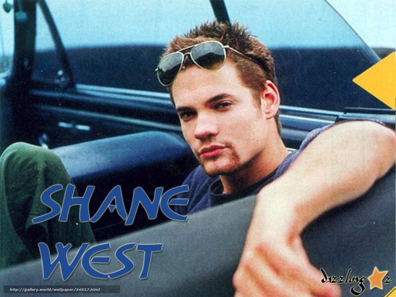 Shane West in car