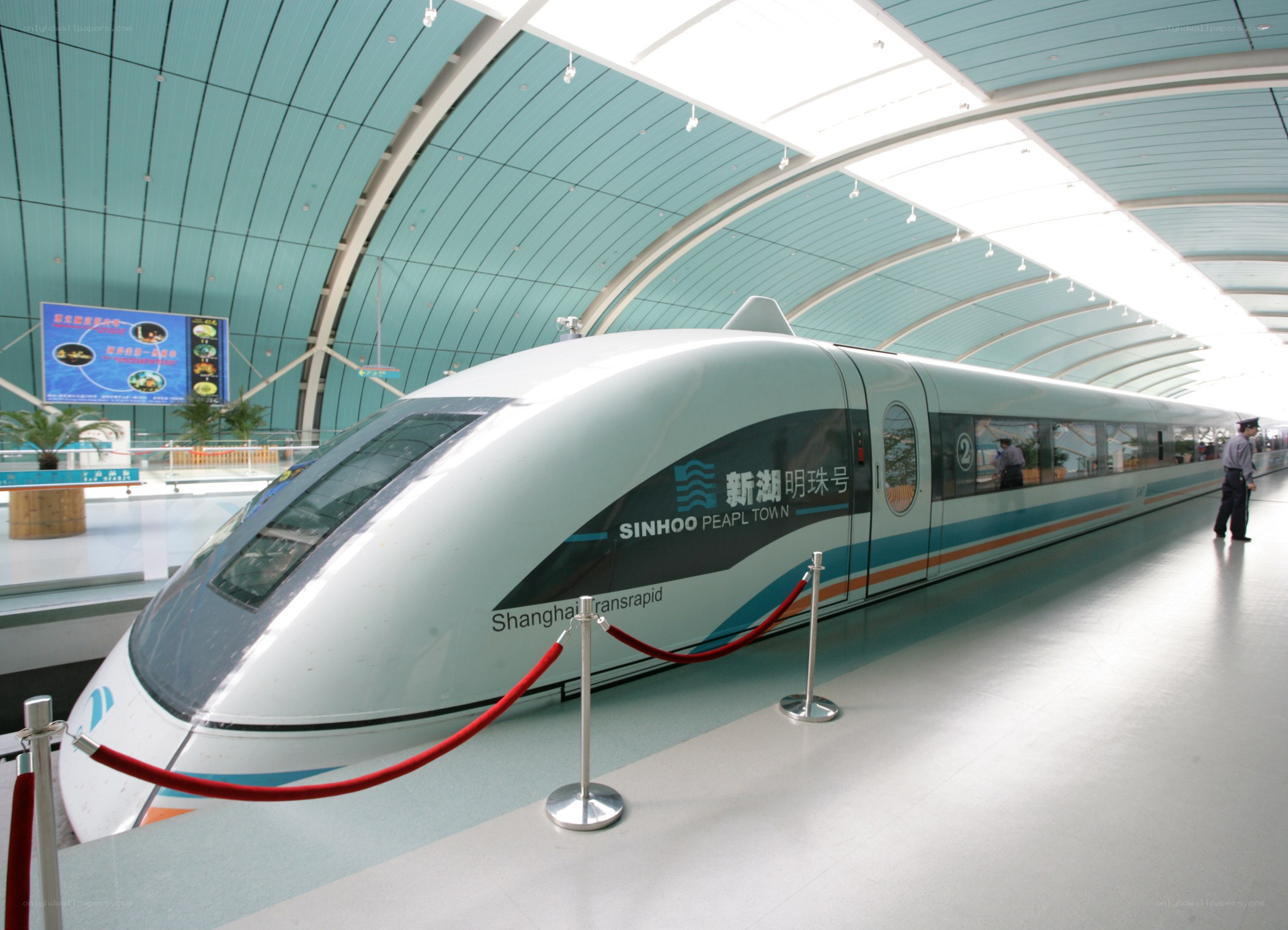 Shanghai maglev train display