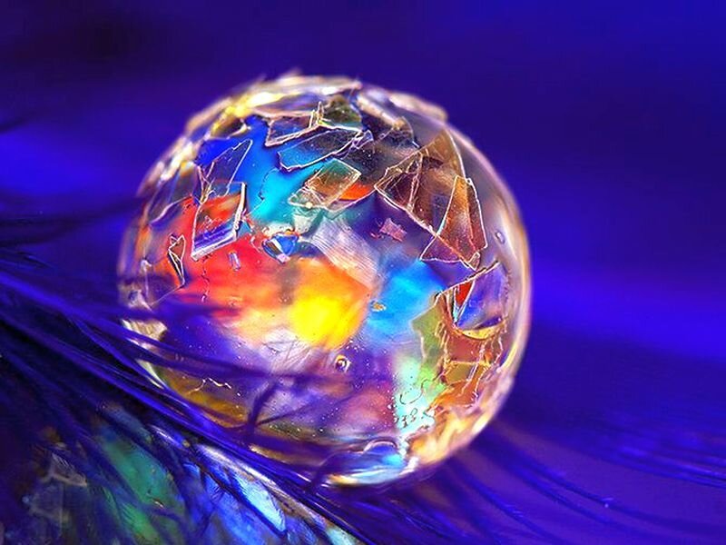 Shattered Glass Sphere — Blue