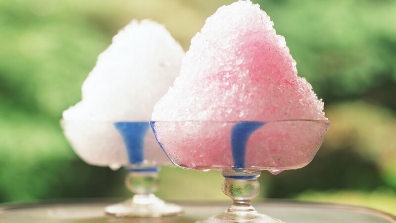 Shaved Ice Desserts — Pink