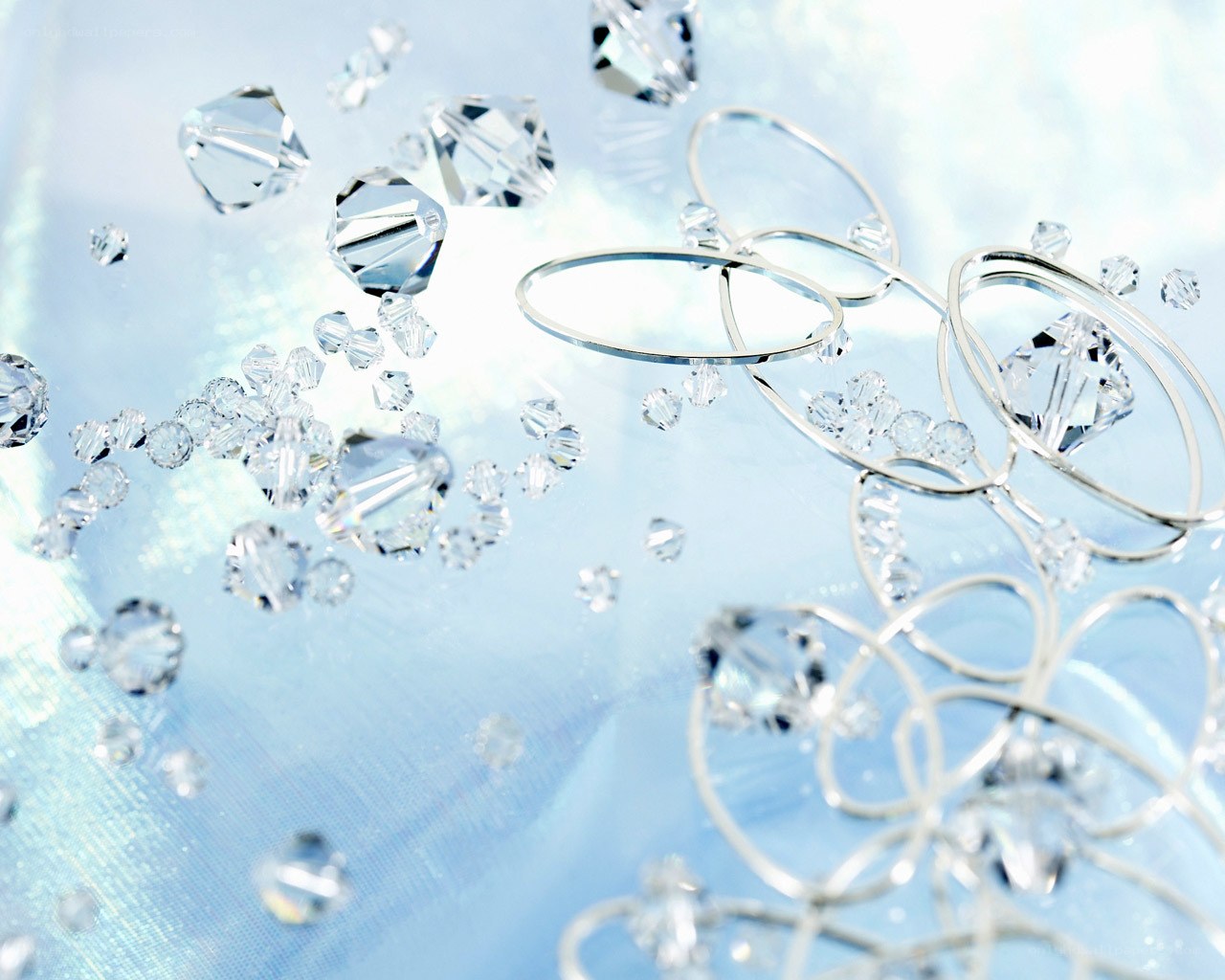Shimmering crystals and rings