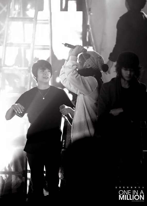 Shinee performing on stage