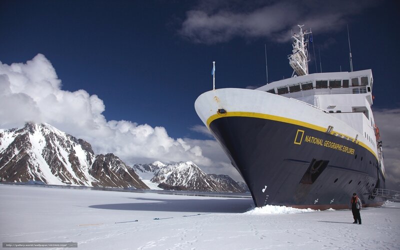 Ship in Polar Region