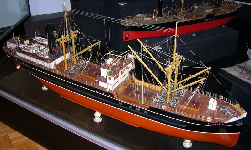 ship model display