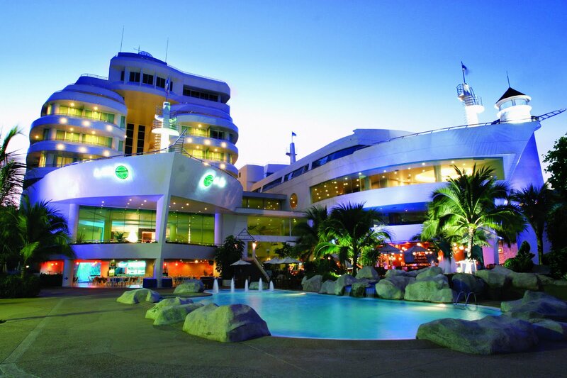 Ship-shaped Hotel Building