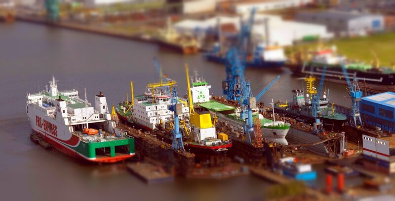 Ships in a Harbor — Green