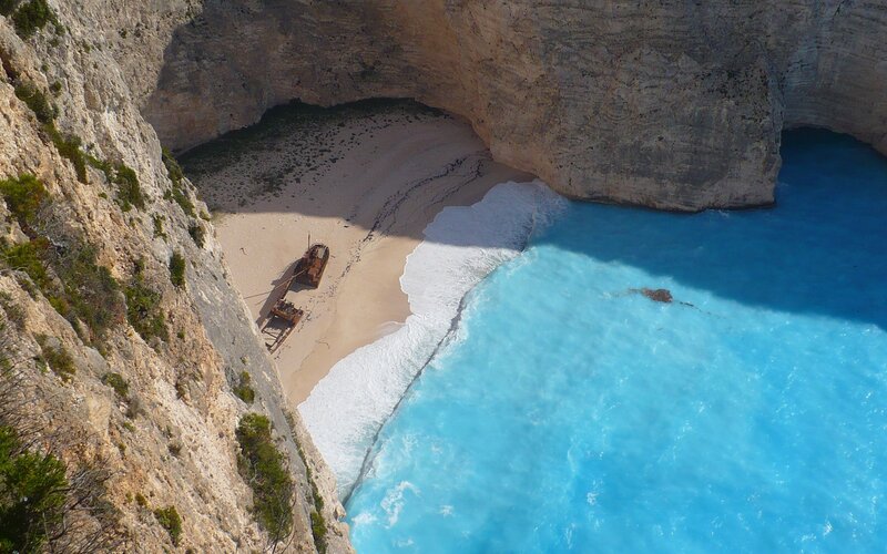 Shipwreck on Beach — Blue