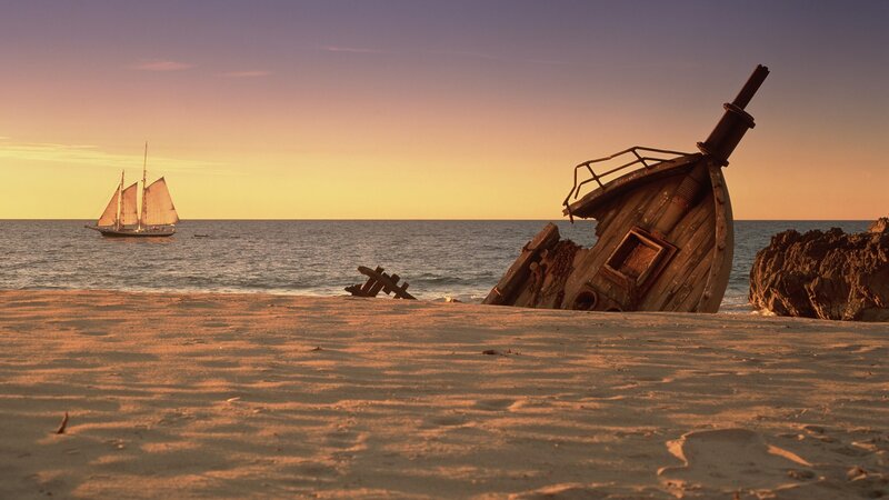 Shipwreck on Beach — Orange, Serene
