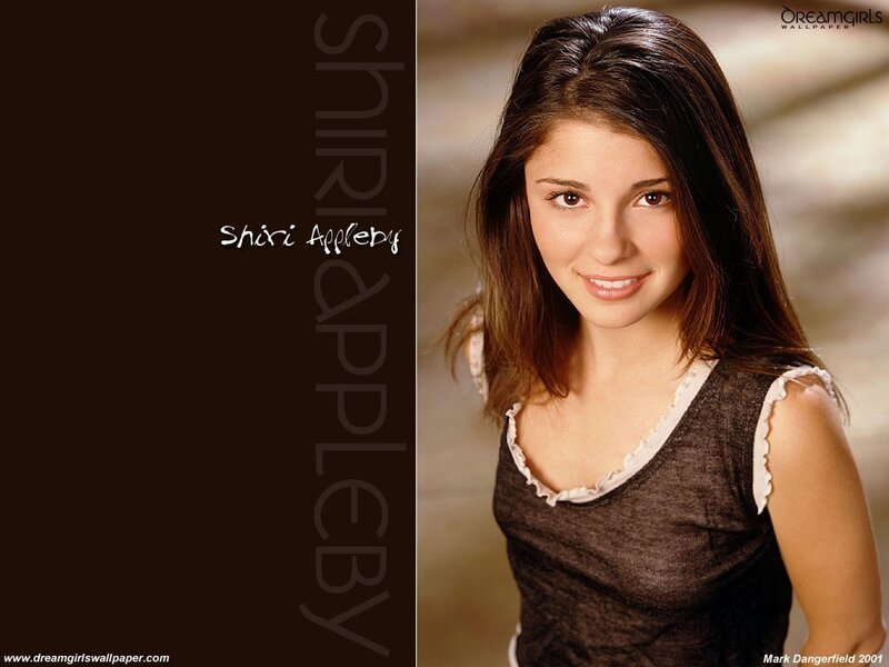 Shiri Appleby portrait