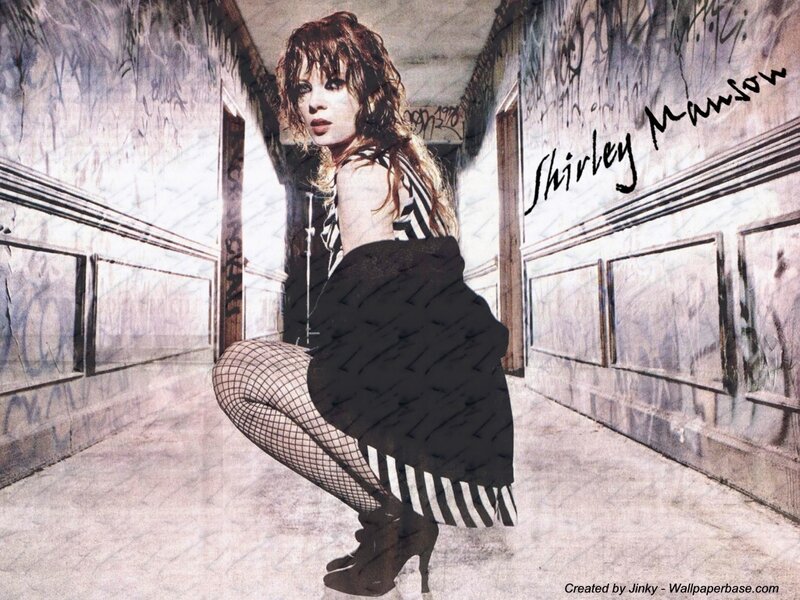 Shirley Manson in a graffiti alley
