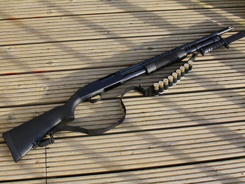 Shotgun with Ammunition — Black