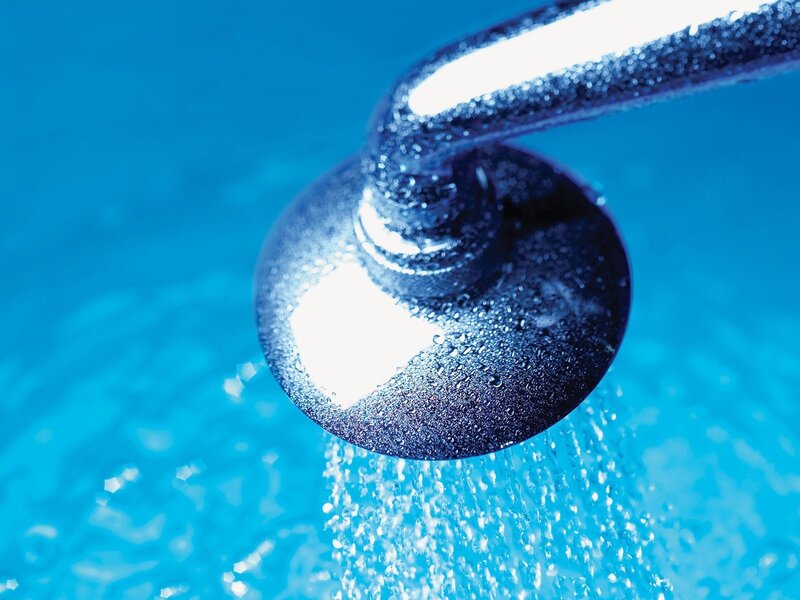 shower head with water