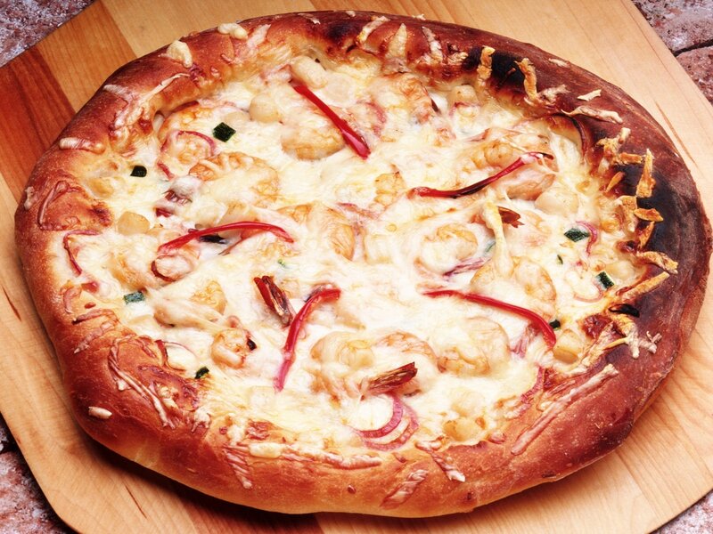 shrimp and red pepper pizza