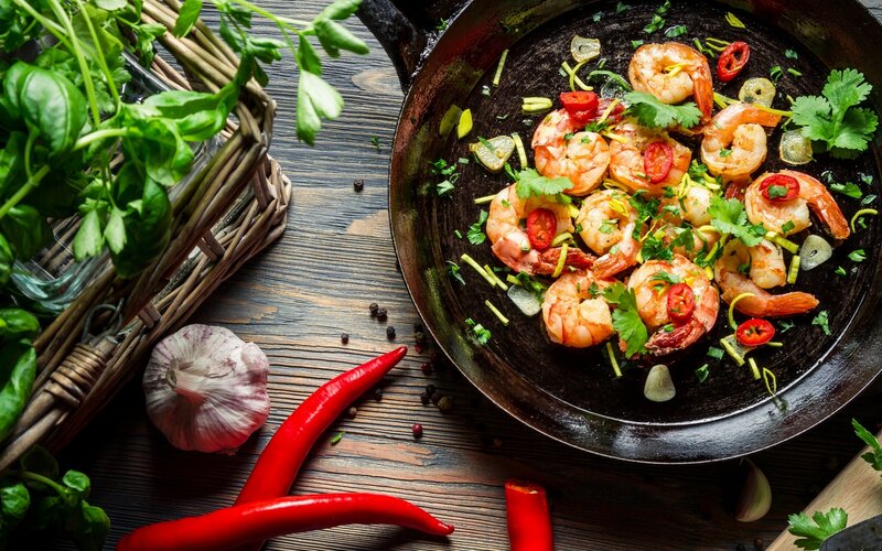 Shrimp Stir-fry in Pan