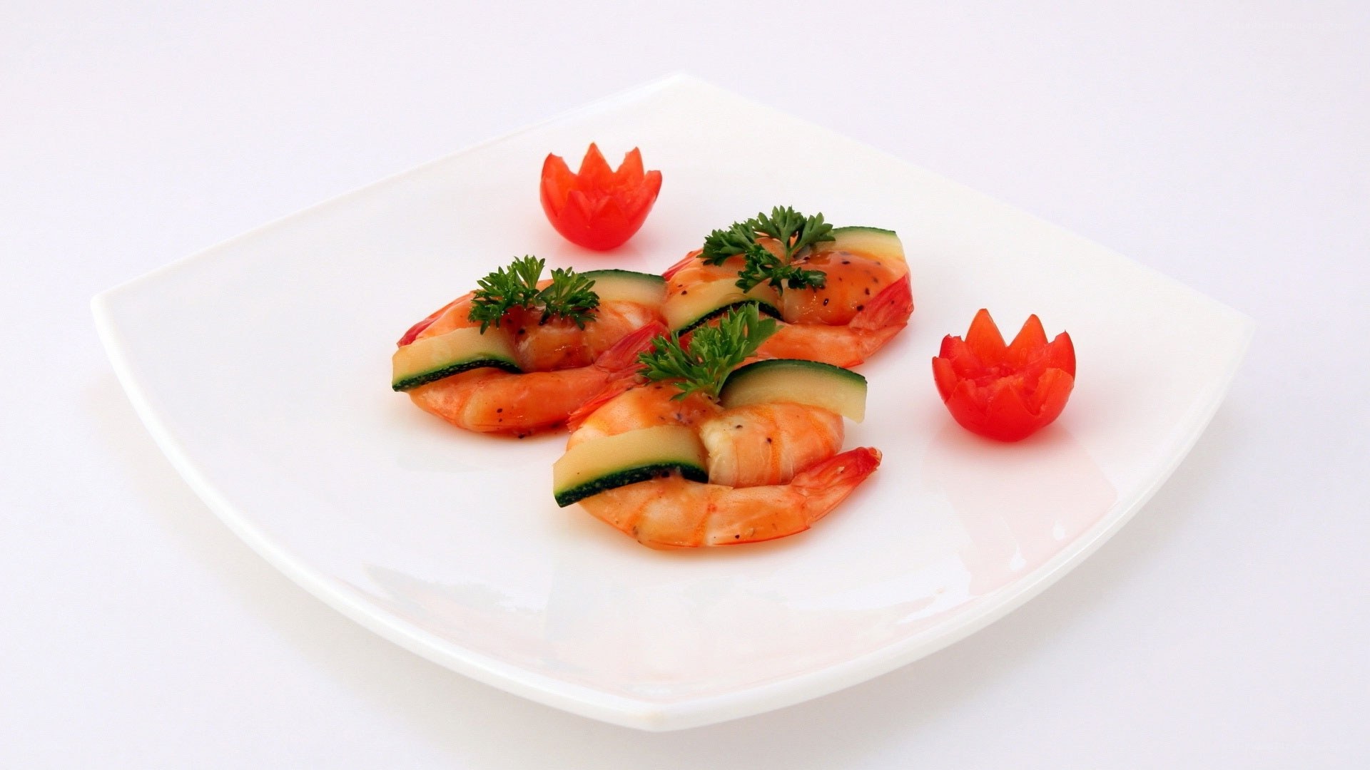 Shrimp with cucumber and parsley