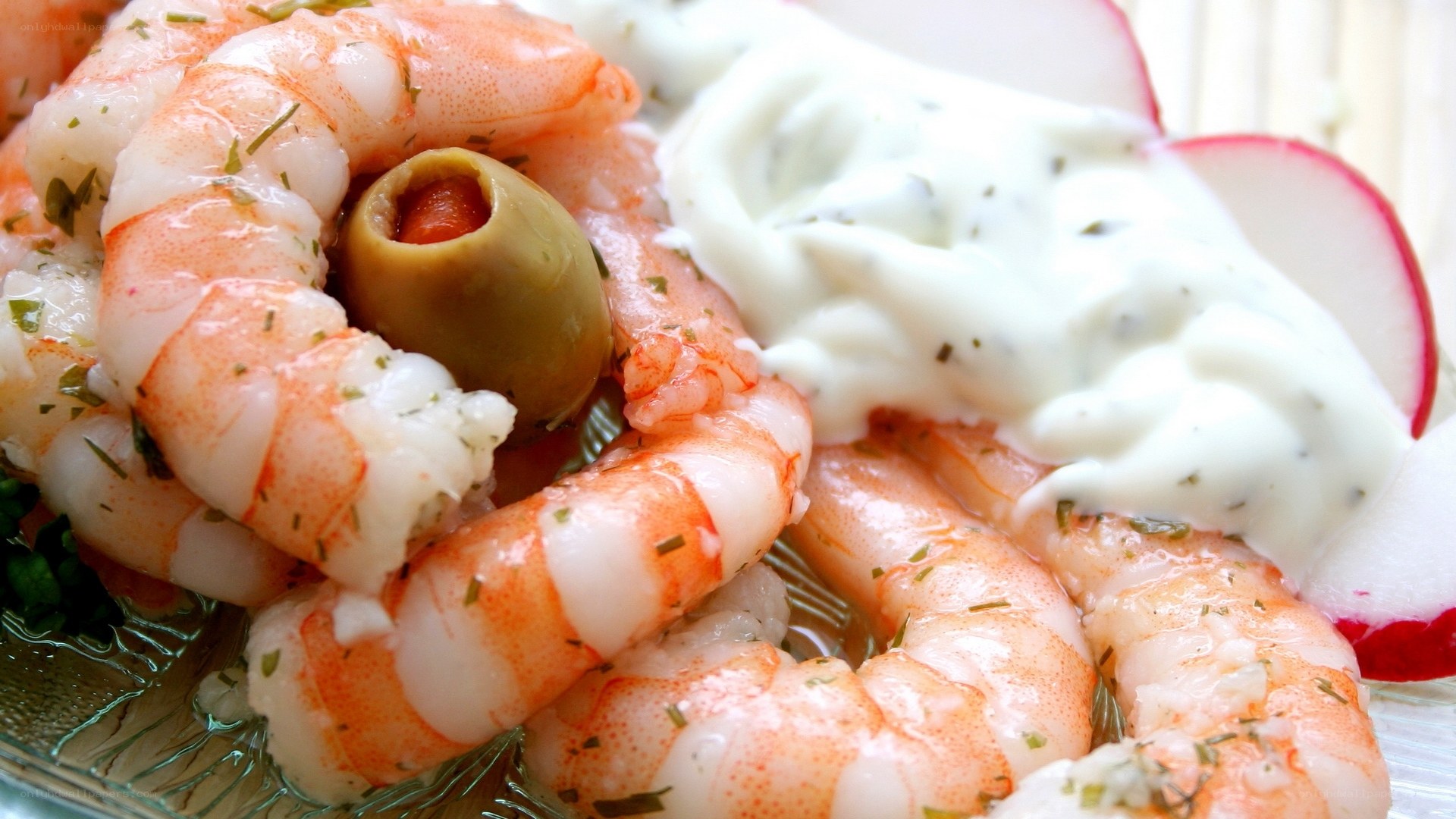 shrimp with olive and sauce