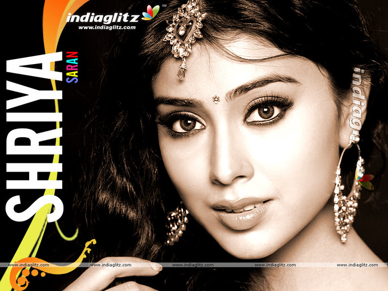 Shriya Saran portrait