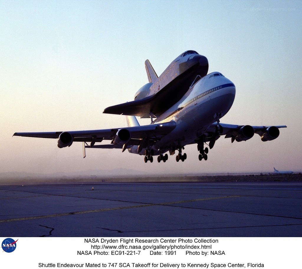 Shuttle Endeavour on 747